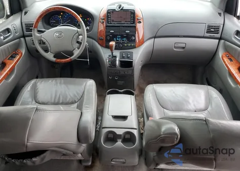 2010 Toyota Sienna Xle from USA, damaged, VIN 5TDYK4CC0AS323635